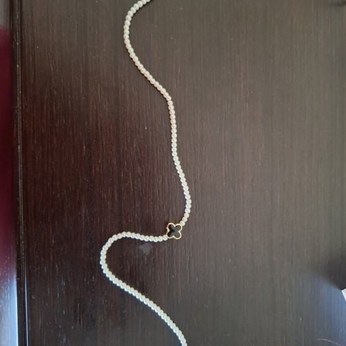 Necklace combination of cross pendant and pearls like new, length 42 cm