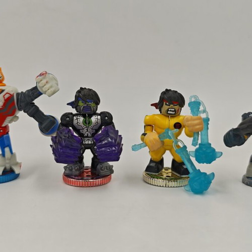 Akedo Ultimate Arcade Warriors figures used, set of 7