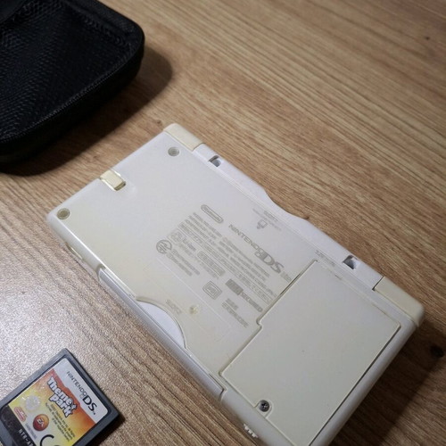 Nintendo DS Lite Polar White like new with charger and case