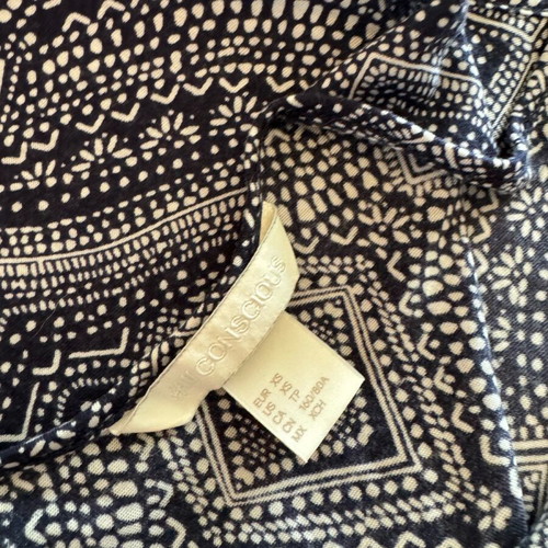 H&M blouse like new, size XS, blue