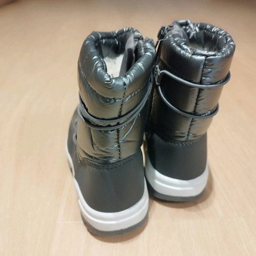 Children's snow boots like new, gray, size 28