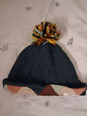 Heel Cotton Beanie like new from organic cotton, black and beige