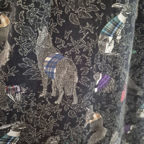 Chaton dress like new with playful pattern and belt