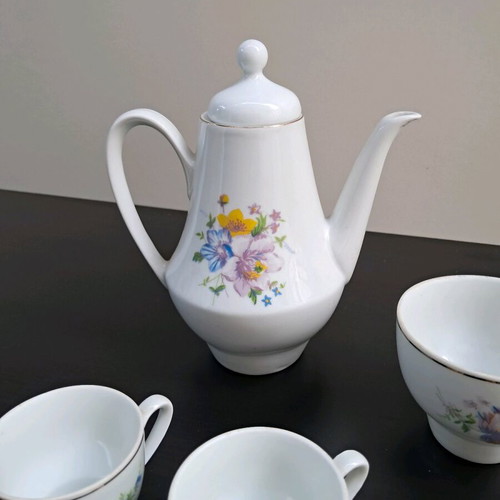Coffee serving set with jug in excellent condition