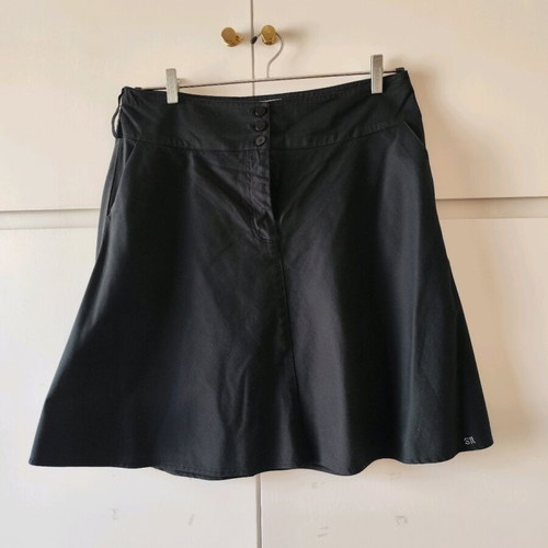 Black A-line skirt used, size L