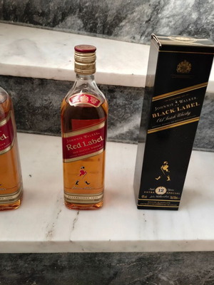 Whisky set of three bottles new, Johnnie Walker