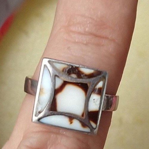 Massive silver ring like new with moss agate 925 hallmark Zhiten class