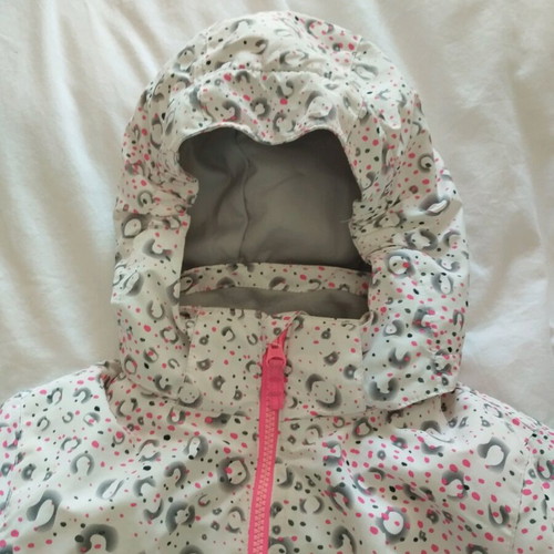 Mc Kinley kids jacket like new, white and grey, size 128 cm
