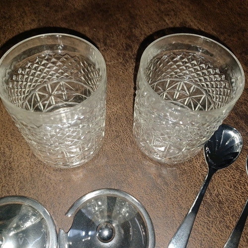 Set of 2 crystal jars for sugar and coffee used