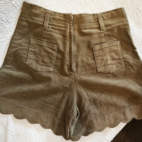 Khaki velvet shorts like new, size M
