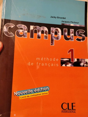 Campus 1 CLE International used French language book