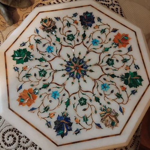 Marble octagonal Pietra Dura like new, handmade painted artwork