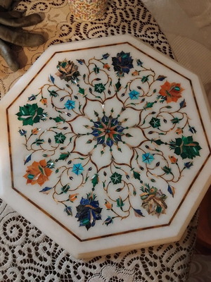 Marble octagonal Pietra Dura like new, handmade painted artwork
