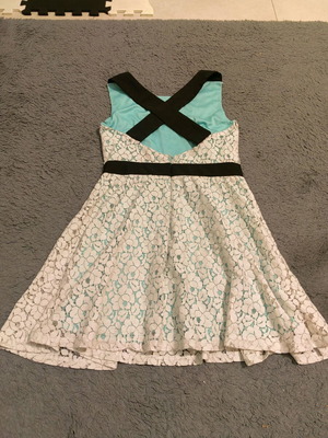 Women's dress used, size S, black and white