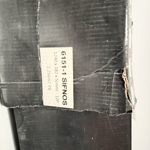 SPC flooring with vinyl click system, new, pack of 5 boxes