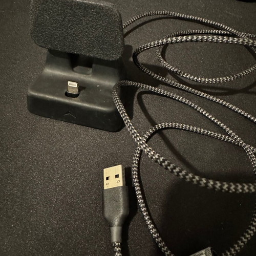 iPhone charging dock used with lightning port