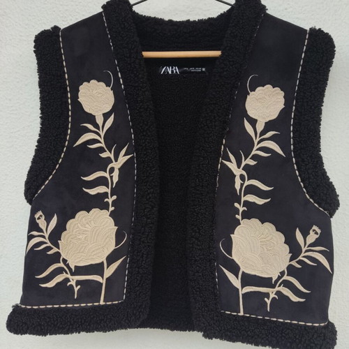 Zara embroidered double face floral shearling vest size S like new