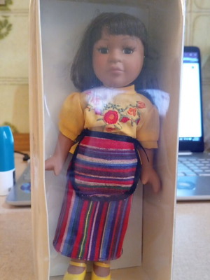 Dolls of the World like new