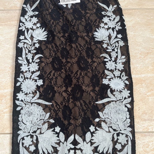 BSB women's skirt new, black and grey with embossed design