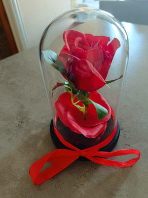 Decorative rose like new
