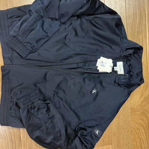 Μπουφάν αντρικό Calvin Klein XL καινούργιο, αντιανεμικό, 100% ανακυκλωμένος πολυεστέρας