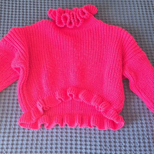 Fuchsia wool sweater crop top, size Small