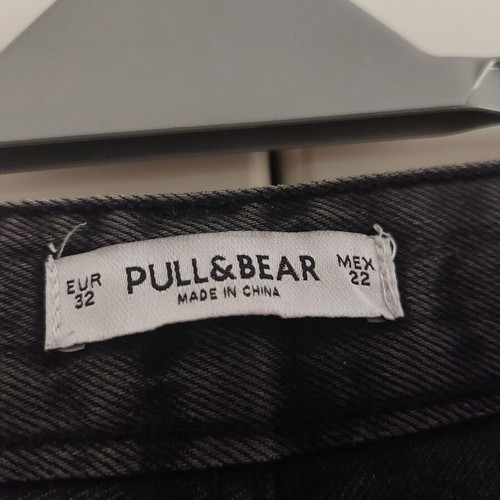 Black denim shorts Pull & Bear like new, size EUR 32