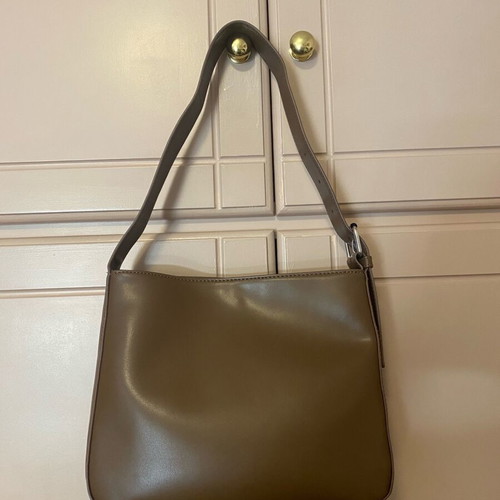 Glamorous shoulder bag brown, like new, medium capacity with button