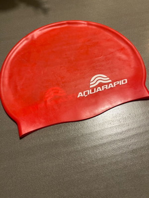 Aquarapid swimming cap like new, red