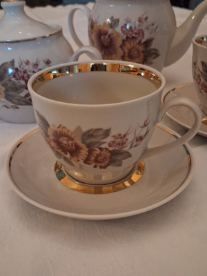 Vintage Chinese porcelain tea set with gold details like new