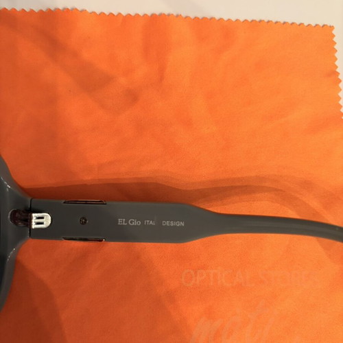 Sunglasses used, very good condition