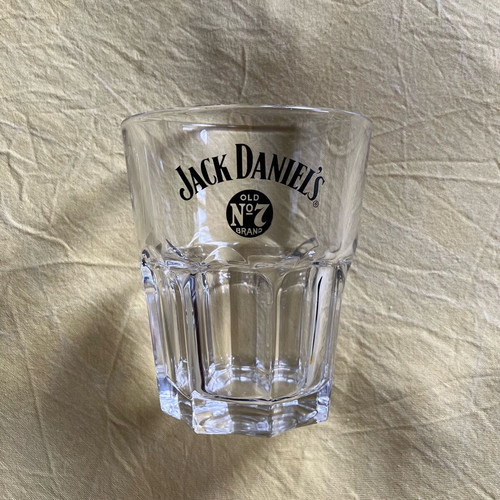 Jack Daniel’s collectible glass like new, low glass