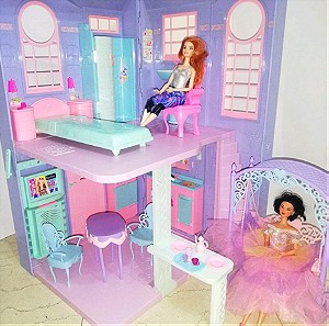 Barbie vintage μεγάλο διώροφο σπίτι, 2 barbie, τραπεζαρία, κούνια πακετο