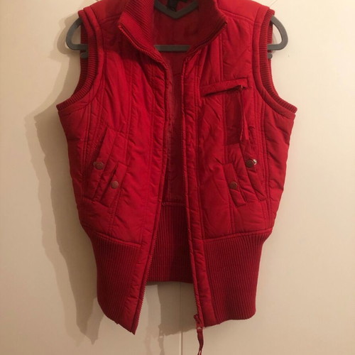 Mango sleeveless jacket red like new, size M