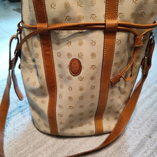 Kenza leather women's bucket bag used, crossbody