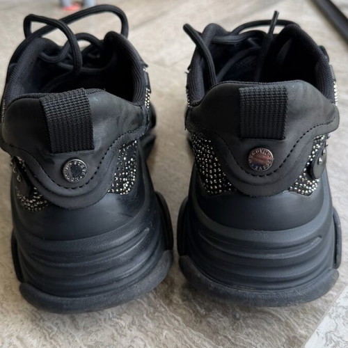 Steve Madden Possession-R women's black sneakers like new with stones