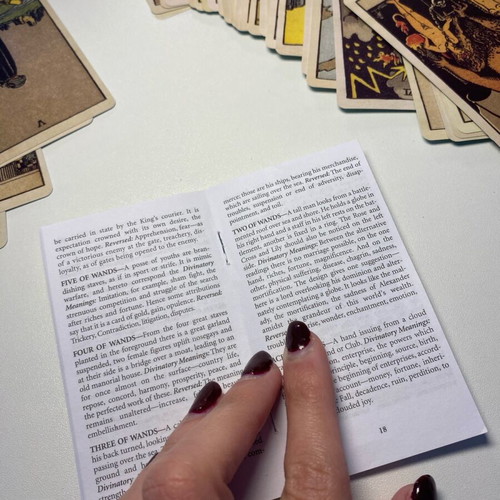 Classic tarot cards with guidebook new