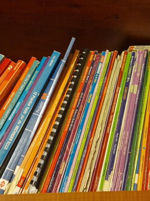 English and German language learning books used