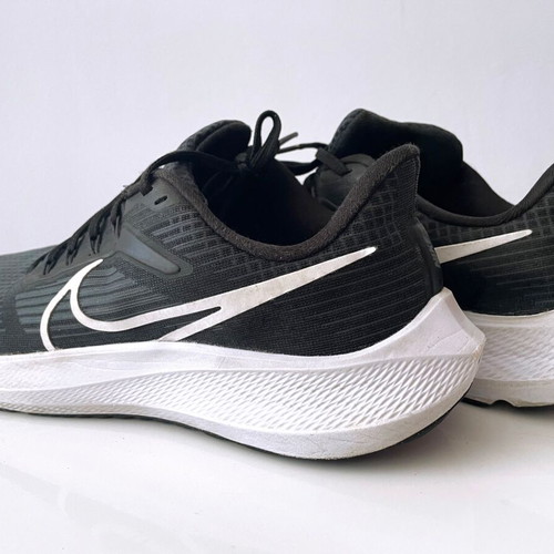 Nike Air Zoom Pegasus 39 running shoes size 44