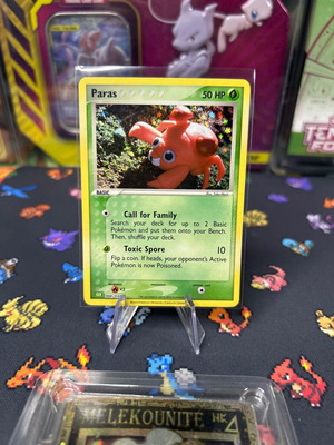 Pokemon card Paras holographic clv νέα, με θήκη