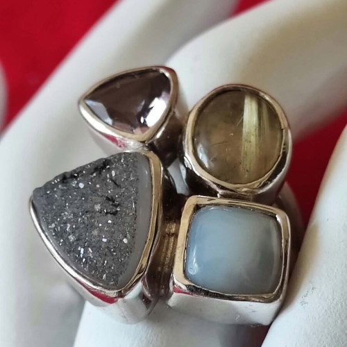 Silver ring 925 with four different gemstones like new