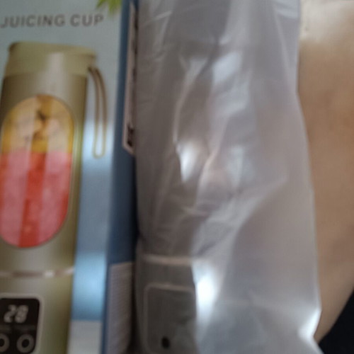 Handheld juicer unused, rechargeable with USB