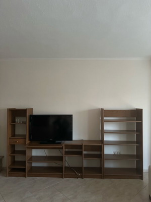 Έπιπλο τηλεόρασης με βιβλιοθήκη σαν καινούργιο