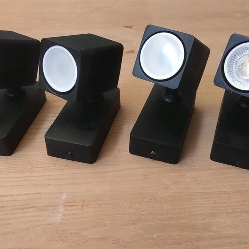 Adjustable LED aluminum spot light like new, wall ceiling mount