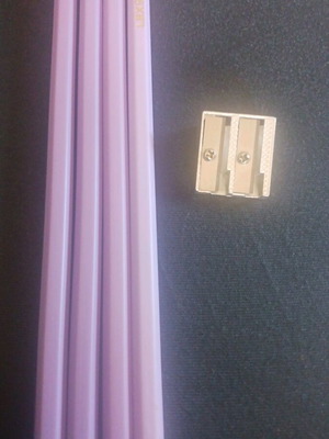 Set of 4 purple HB hexagonal pencils and sharpener new