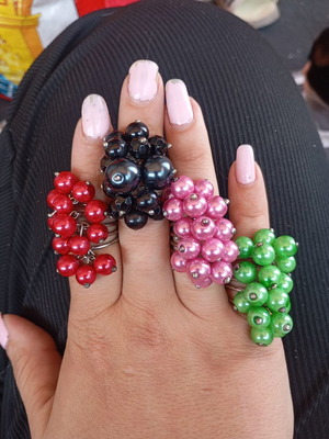 Statement cocktail rings set of 4 with beads and pearls like new