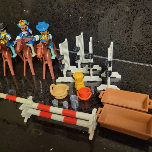 Playmobil Vintage American Cavalry used, 12 figures, 10 horses, accessories