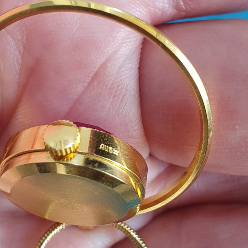 Chaika Vintage 70s-80s Winding Watch Like New, Pink and Gold