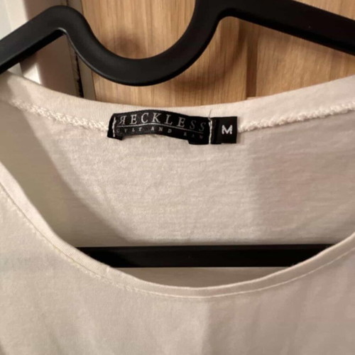 Sleeveless shirt white size M like new