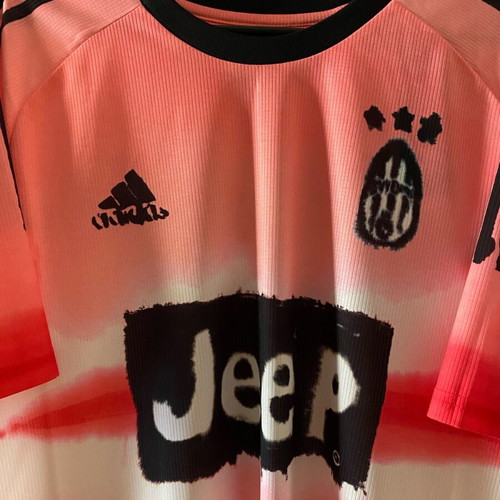 Juventus Ronaldo Spécial Édition Humanrace jersey size L